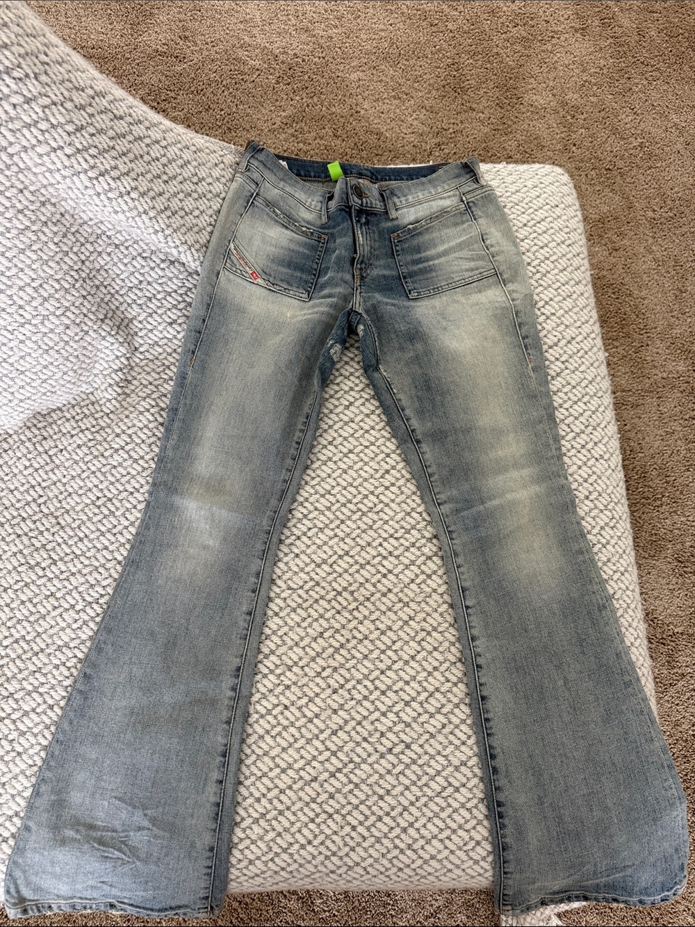 Women’s Light Wash Flared Jeans - Casual Everyday Style
